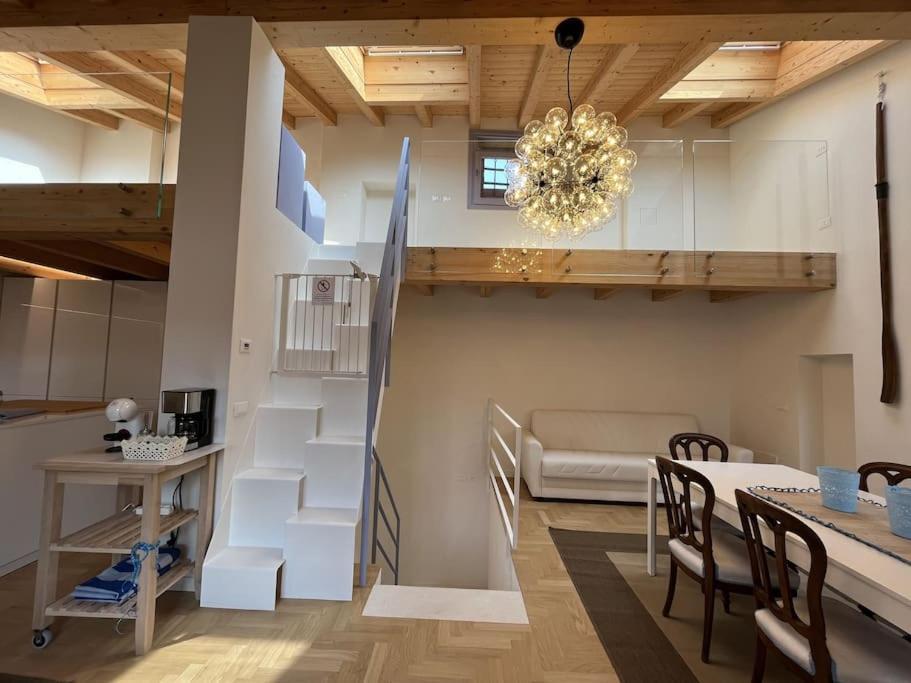 La Piccola Casa Al Lago - Intera Casa Con 3 Camere E 2 Box Salò Kültér fotó