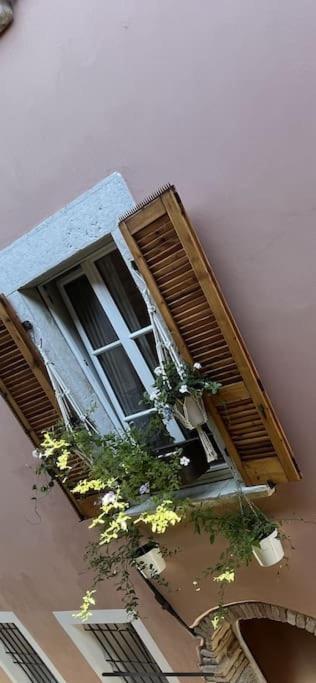 La Piccola Casa Al Lago - Intera Casa Con 3 Camere E 2 Box Salò Kültér fotó