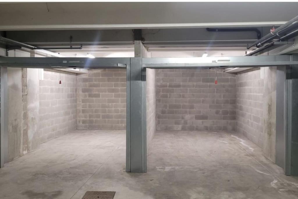 La Piccola Casa Al Lago - Intera Casa Con 3 Camere E 2 Box Salò Kültér fotó
