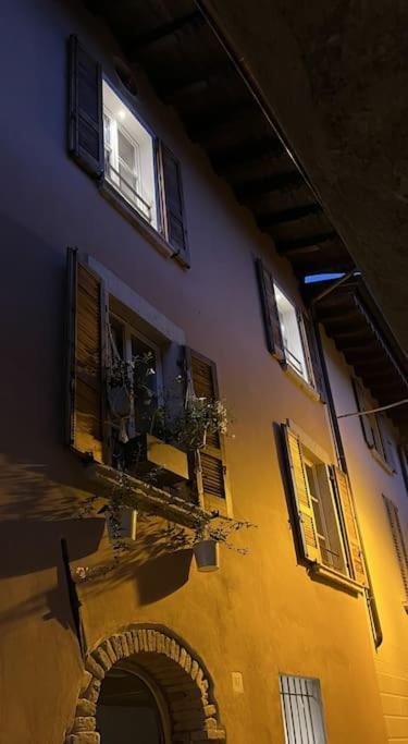 La Piccola Casa Al Lago - Intera Casa Con 3 Camere E 2 Box Salò Kültér fotó