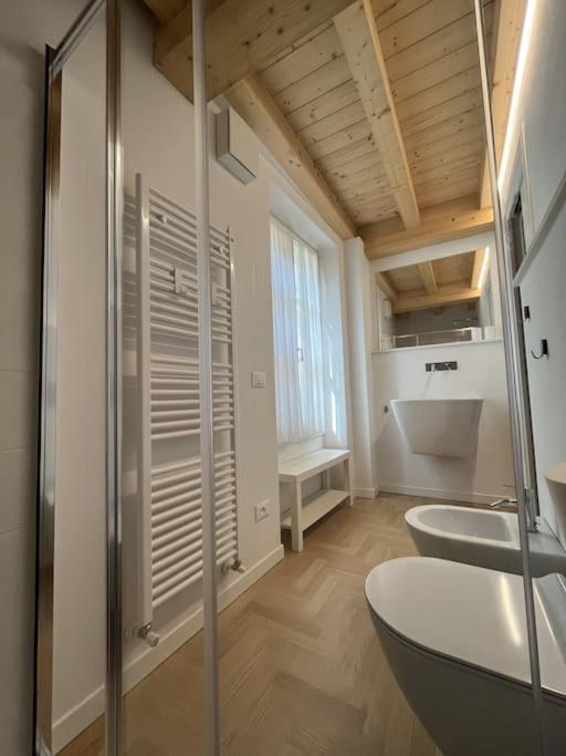 La Piccola Casa Al Lago - Intera Casa Con 3 Camere E 2 Box Salò Kültér fotó